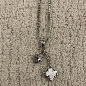Elegant Sterling Silver Clover Pendant Necklace